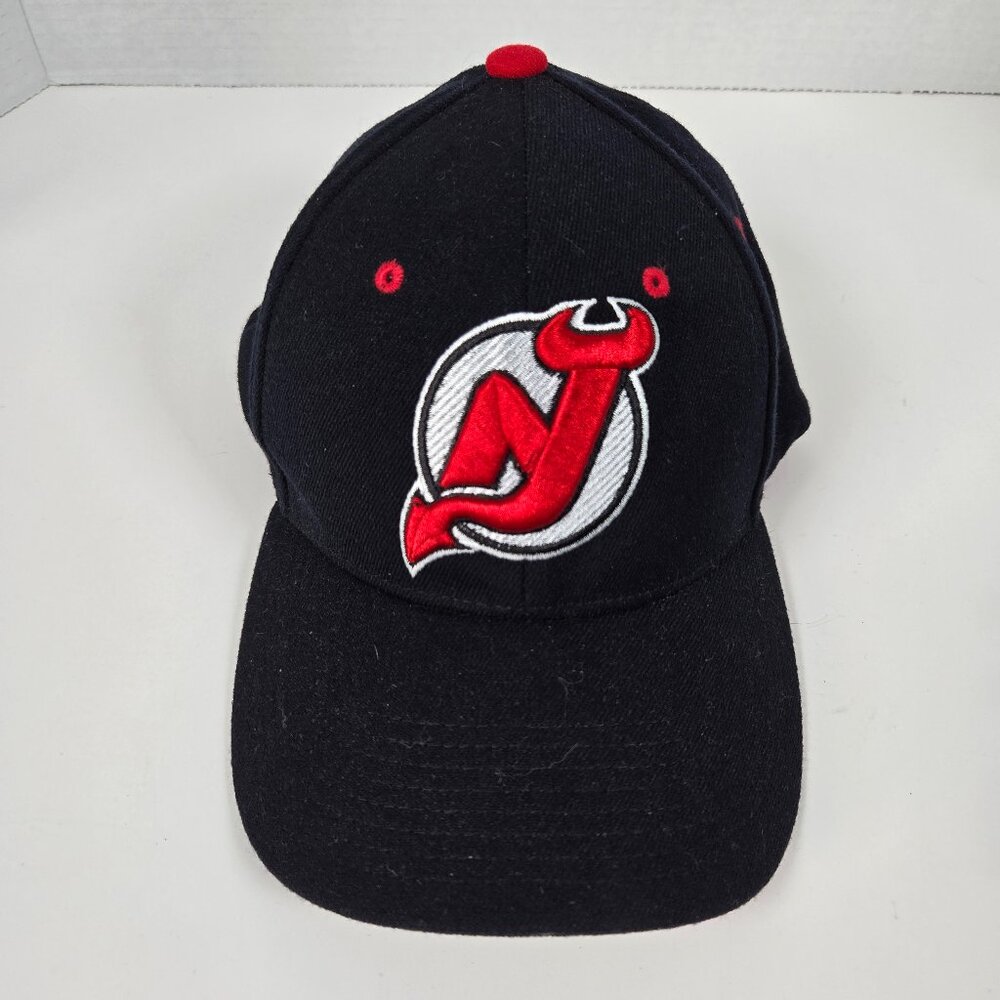 New Jersey Devils Cap Black Size Small